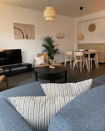 Absolute Sea Retreat Sirena